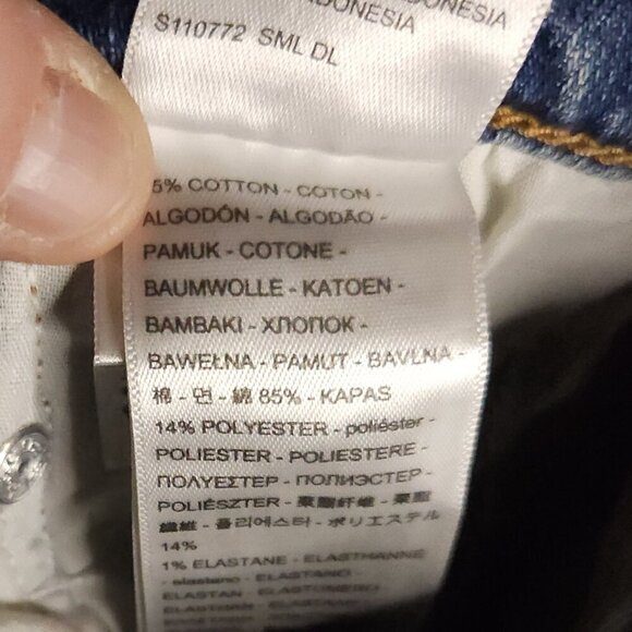 Levi's New Womens Ribcage Bell Distressed Light Wash Denim Jeans 31x32 - Picture 9 of 10